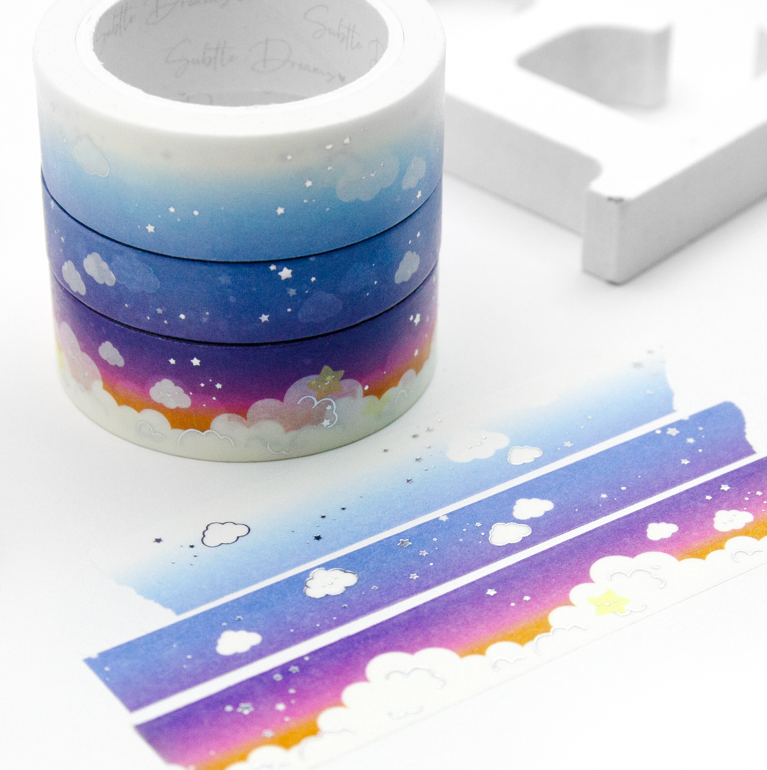 Infinite horizons, cloud washi
